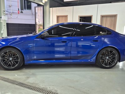 2025 BMW M5 缩略图 13