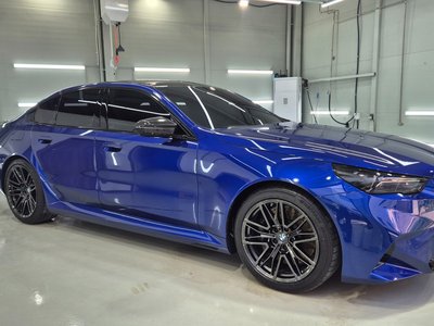 2025 BMW M5 缩略图 15
