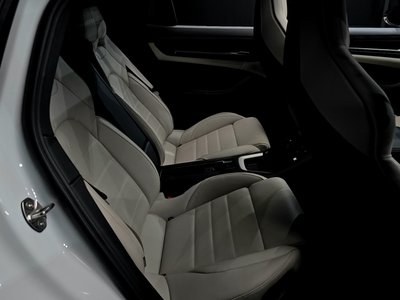 2025 Porsche PANAMERA 缩略图 17