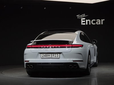 2025 Porsche PANAMERA — фото 4