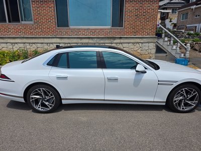 2024 GENESIS G90 (RS4) 照片 2