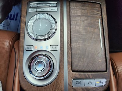 GENESIS G80 (RG3) - 9