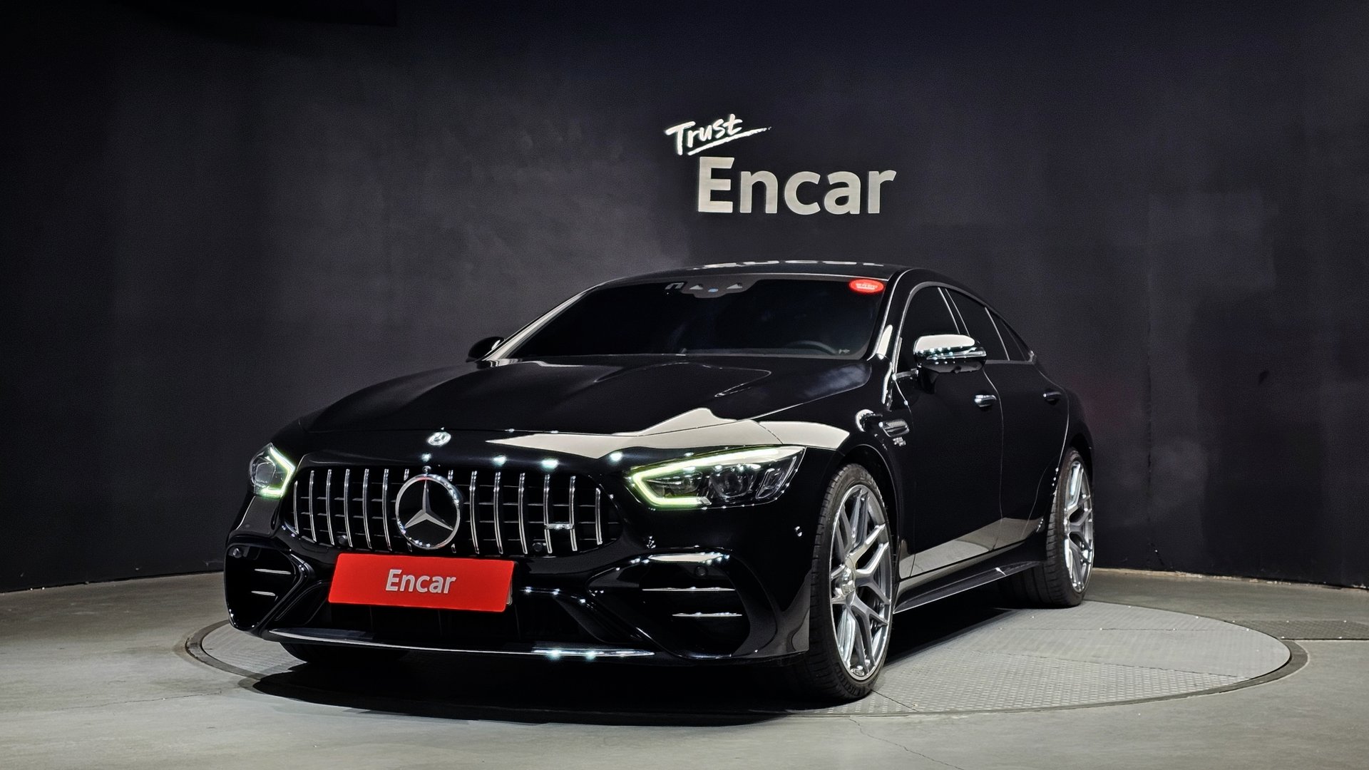 MERCEDES-BENZ GT AMG - View 1