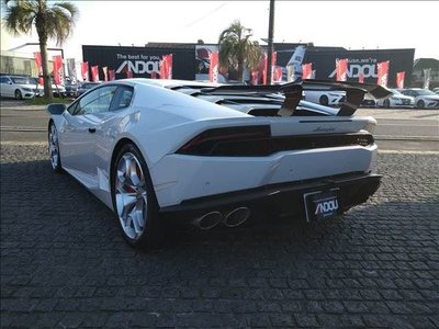 صورة 2 لـ 2015 Lamborghini HURACAN