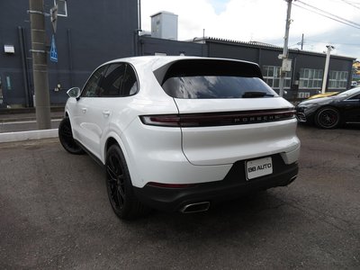 صورة 2 لـ 2024 Porsche CAYENNE