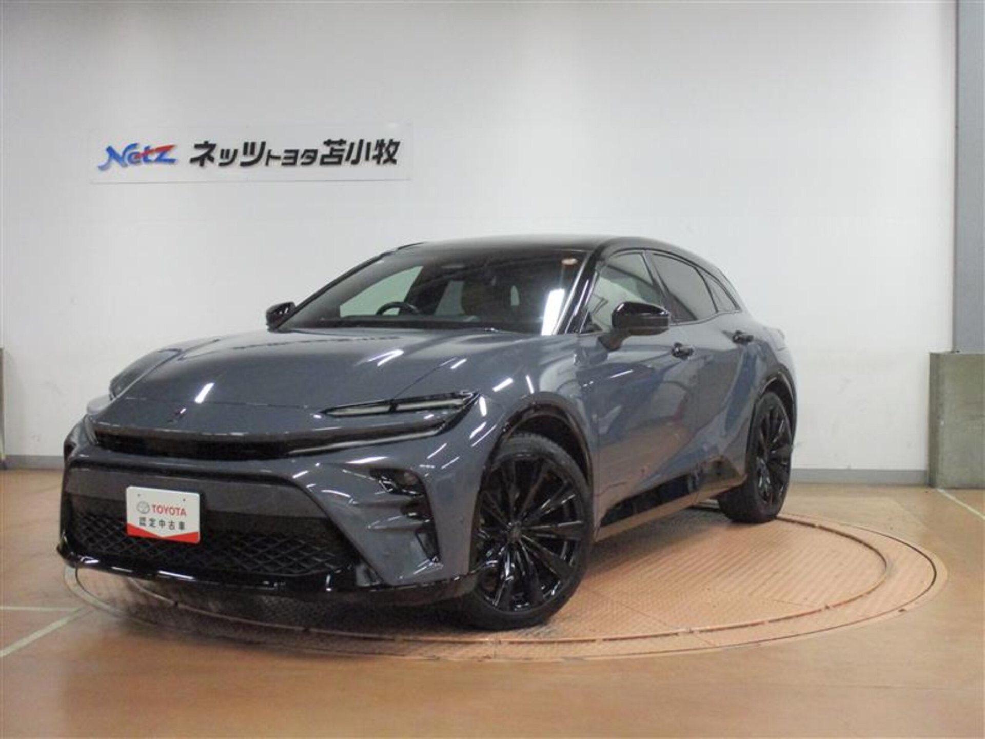 TOYOTA CROWN SPORT - View 1