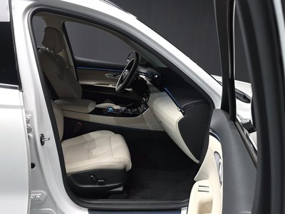 2025 Genesis GV70 — миниатюра 11