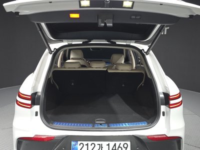 2025 Genesis GV70 — миниатюра 20
