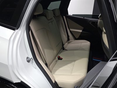 2025 BMW X3 缩略图 17