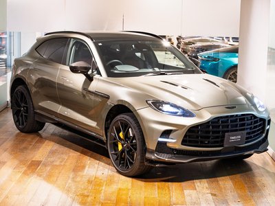 ASTON MARTIN DBX - 2