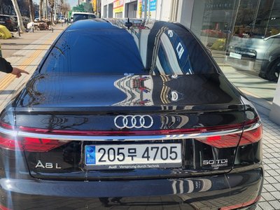 AUDI A8 - 4