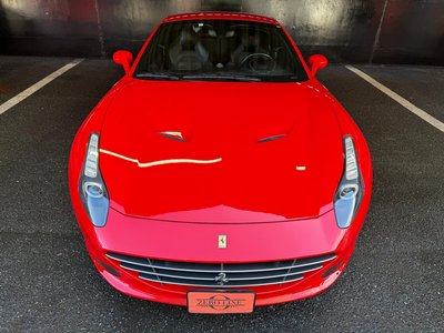 FERRARI CALIFORNIA - 10