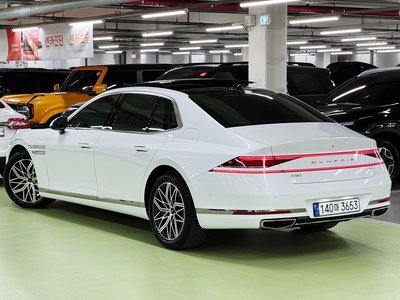 صورة 2 لـ 2023 Genesis G90 (RS4)