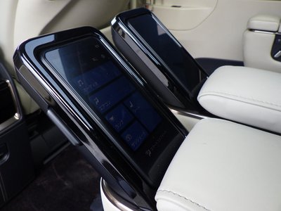 2023 Toyota ALPHARD — миниатюра 19