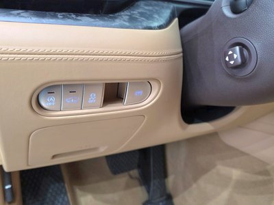 صورة 10 لـ 2023 Genesis G90 (RS4)