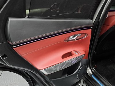2023 Genesis GV70 thumbnail 15