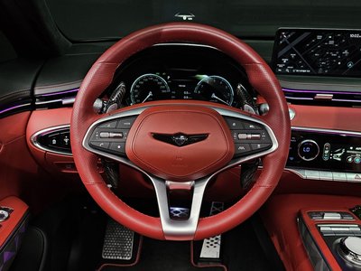2023 Genesis GV70 thumbnail 19