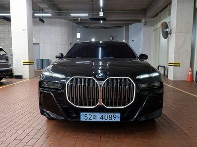 BMW I7 - 2