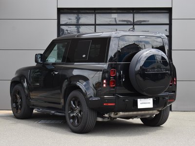 LAND ROVER DEFENDER - 8