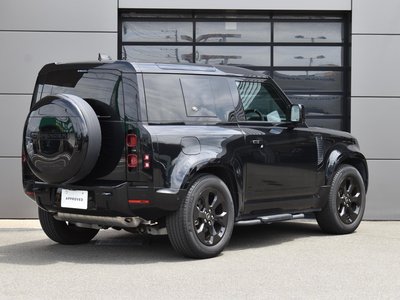 LAND ROVER DEFENDER - 9