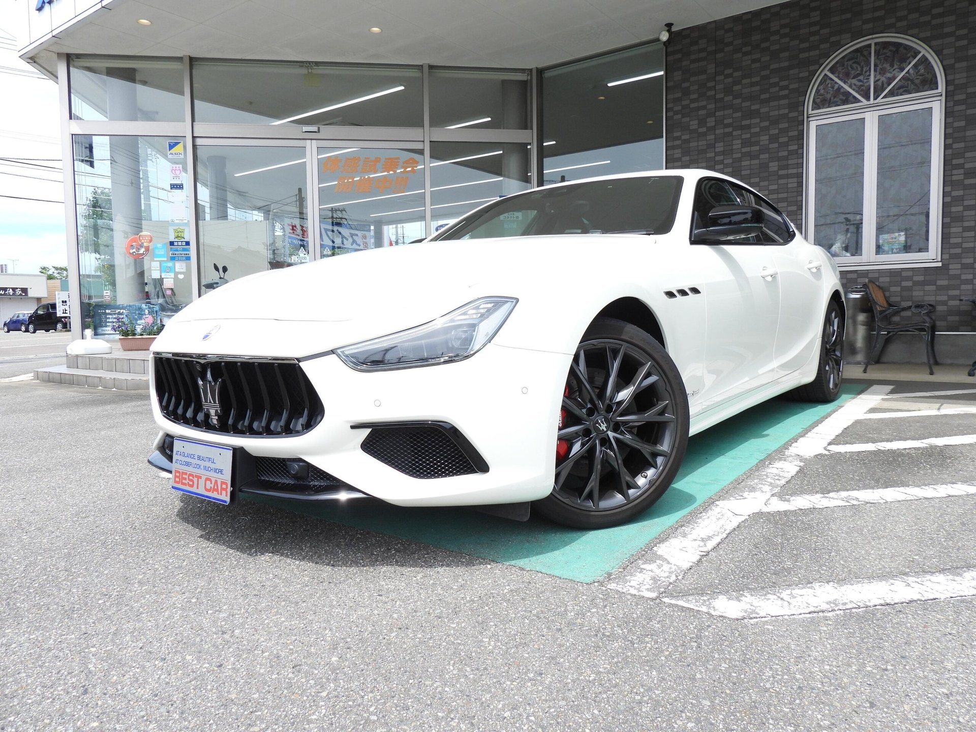 MASERATI GHIBLI - View 1