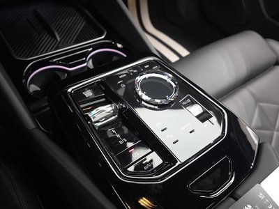 2026 BMW 5 SERIES photo 9