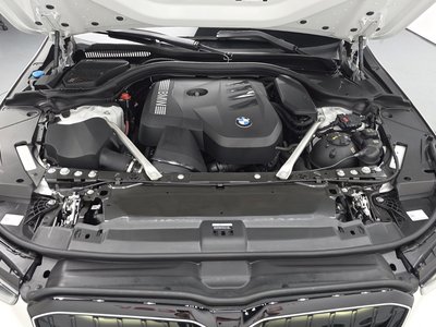 2026 BMW 5 SERIES photo 7