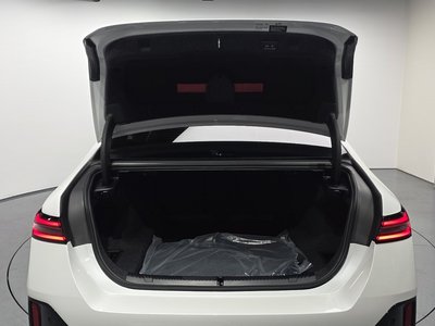 2026 BMW 5 SERIES 缩略图 20