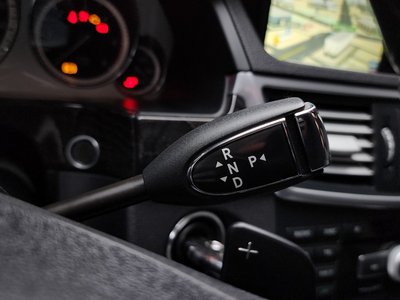 MERCEDES-BENZ E-CLASS - 9