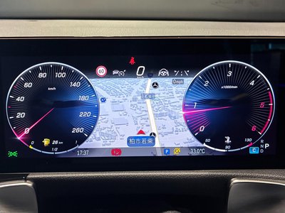 2026 Mercedes-BENZ GLB thumbnail 33