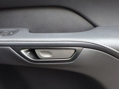 2023 Lexus RX thumbnail 39