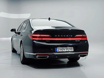 GENESIS G90 - 2