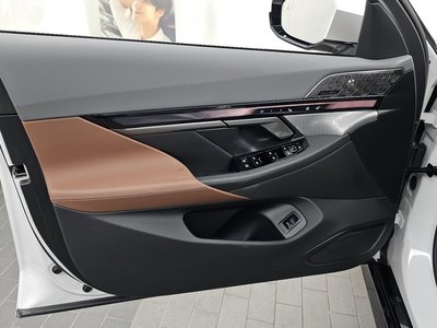 2026 BMW 5 SERIES 缩略图 14