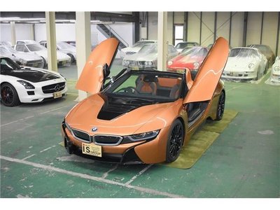 BMW I8 ROADSTER - 1