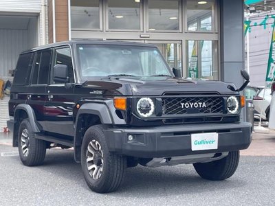 TOYOTA LAND CRUISER 70 - 2