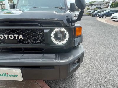 TOYOTA LAND CRUISER 70 - 10