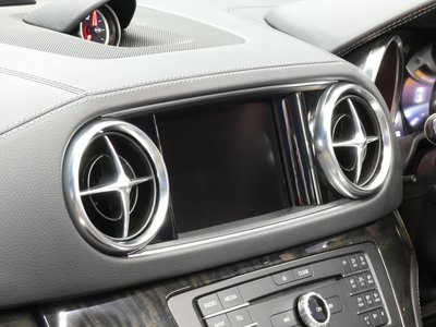 صورة 10 لـ 2016 Mercedes-BENZ SL