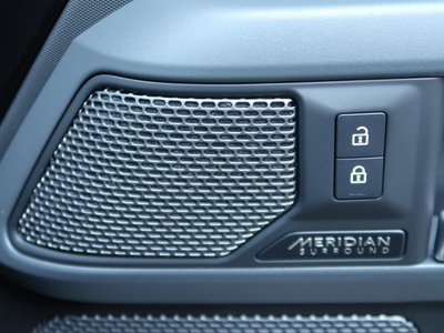 2022 LAND Rover DEFENDER 照片 7
