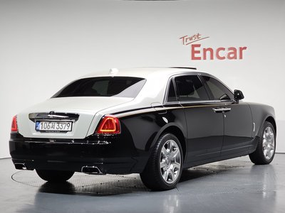 ROLLS-ROYCE GHOST - 4