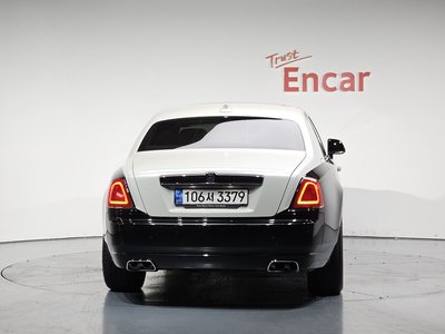 ROLLS-ROYCE GHOST - 3