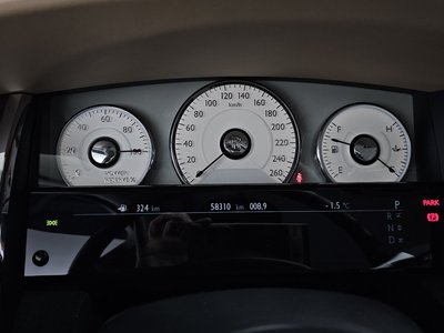 ROLLS-ROYCE GHOST - 8