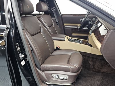 ROLLS-ROYCE GHOST - 10