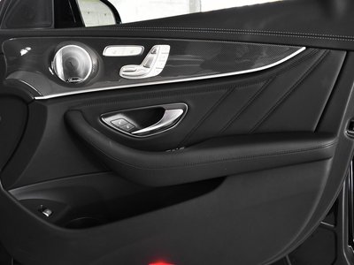 MERCEDES-BENZ E-CLASS AMG - 4