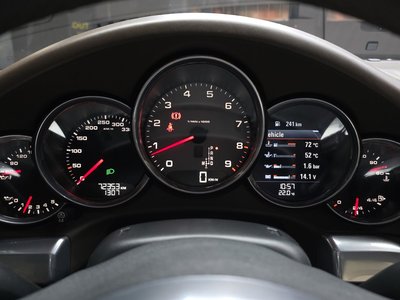 PORSCHE 911 - 8