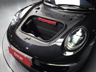 PORSCHE 911 - 7