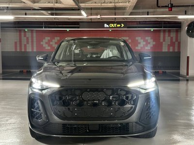 2025 AUDI Q5 photo 1