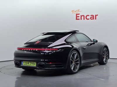 PORSCHE 911 - 4