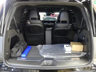 CADILLAC ESCALADE - 10