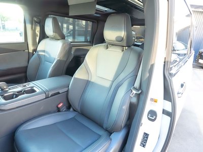 صورة مصغرة 18 لـ 2024 Lexus LM