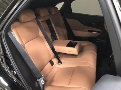 TOYOTA CROWN SPORT - 10